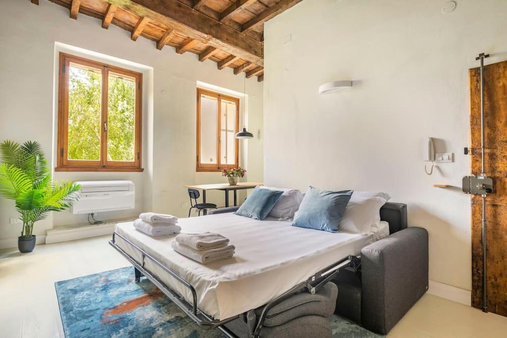 Modern Loft 1 Min To Basilica Of Santa Croce Apartamento